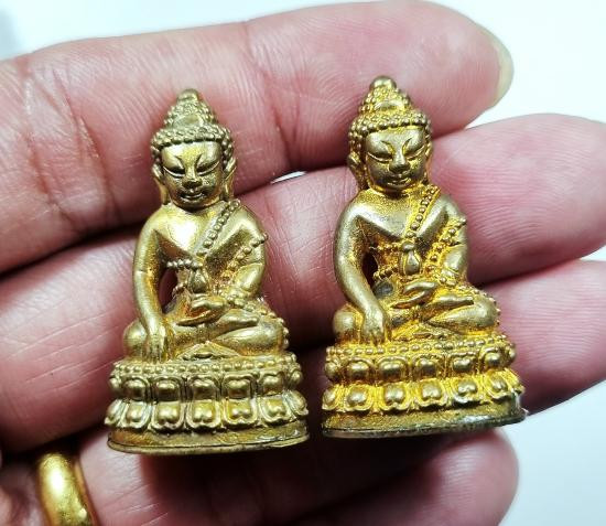 รูปจากผู้ขายบน G-Pra: พระกริ่ง รุ่นยอดสุด หลวงปู่มหาศิลา สิริจันโท ออกธรรมอุทยานหลวงปู่ ปี 2567 เนื้อทองระฆัง 2องค์ พร้อมกล่อง (A) ประมูลปิด 2026-10-18 ที่ ฿260 หลังเคาะ 1 ครั้ง